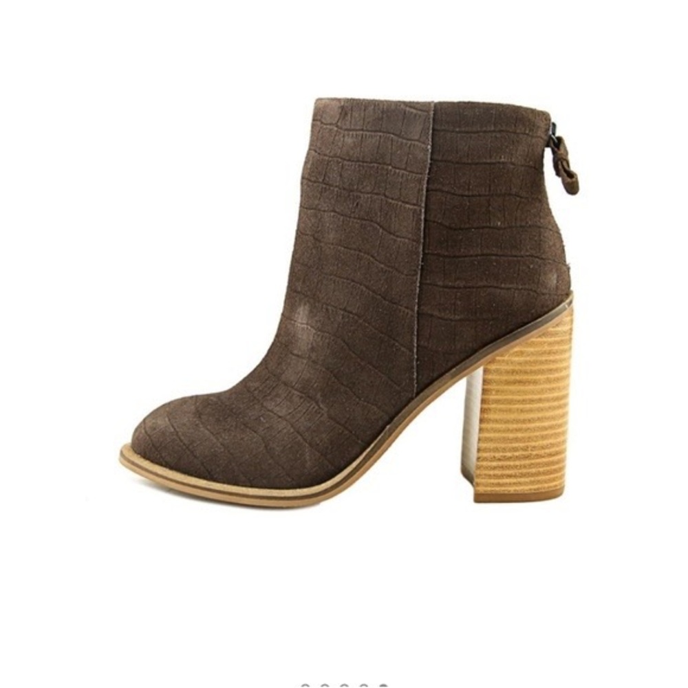 Kelsi Dagger Huron Brown Croc Embossed Suede Block Heel Ankle Boots 9